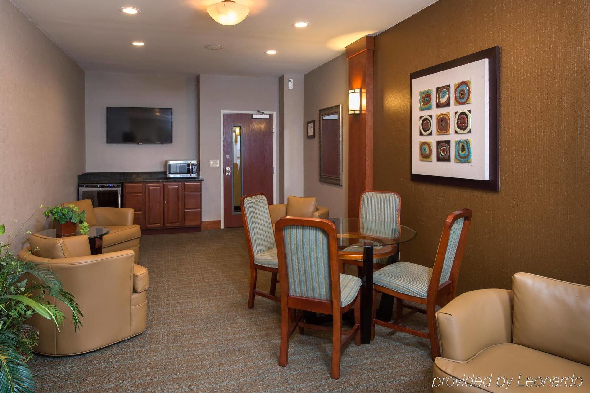 Holiday Inn Express Hotel & Suites Clifton Park By Ihg Exterior foto