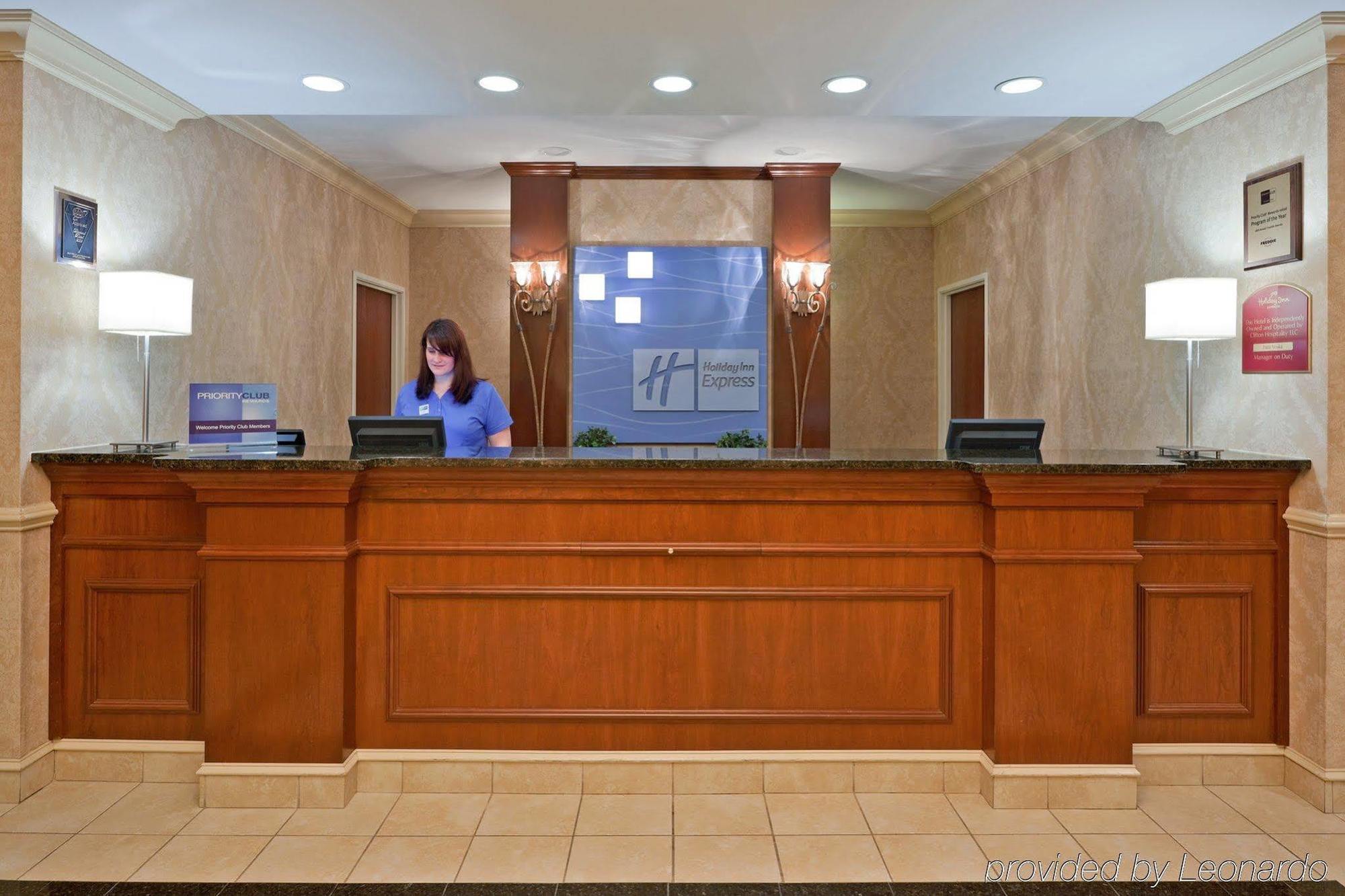 Holiday Inn Express Hotel & Suites Clifton Park By Ihg Exterior foto